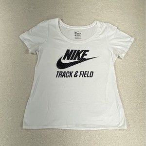 The Nike Tee Track & Field Women’s Athletic Cut T-Shirt Size Large